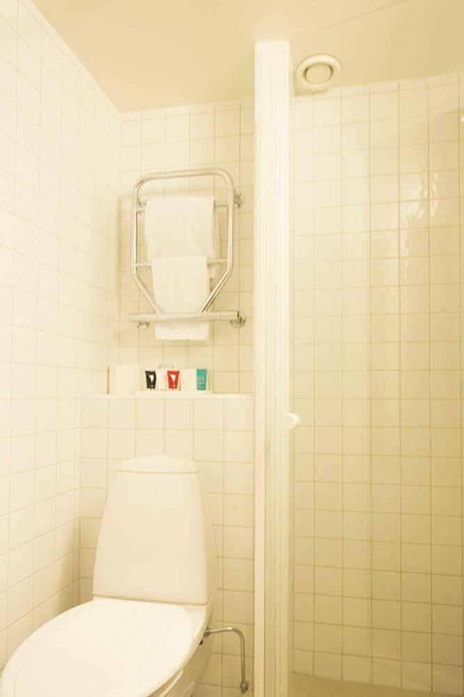 Skogshem&Wijk Hotel Lidingö Buitenkant foto